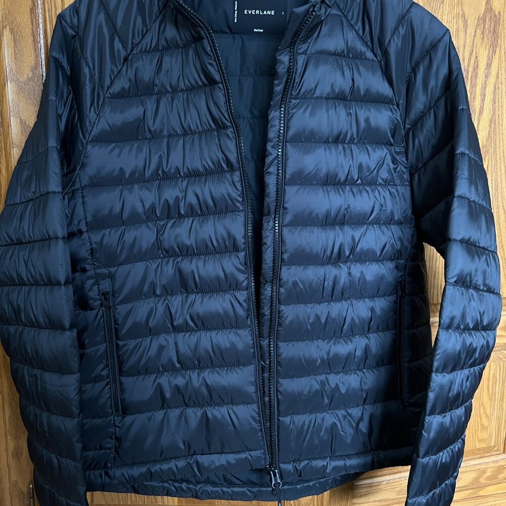 EVERLANE Women's Renew Lightweight Puffer Jacket - Black,  Size Large -  EUC - Picture 13 of 16